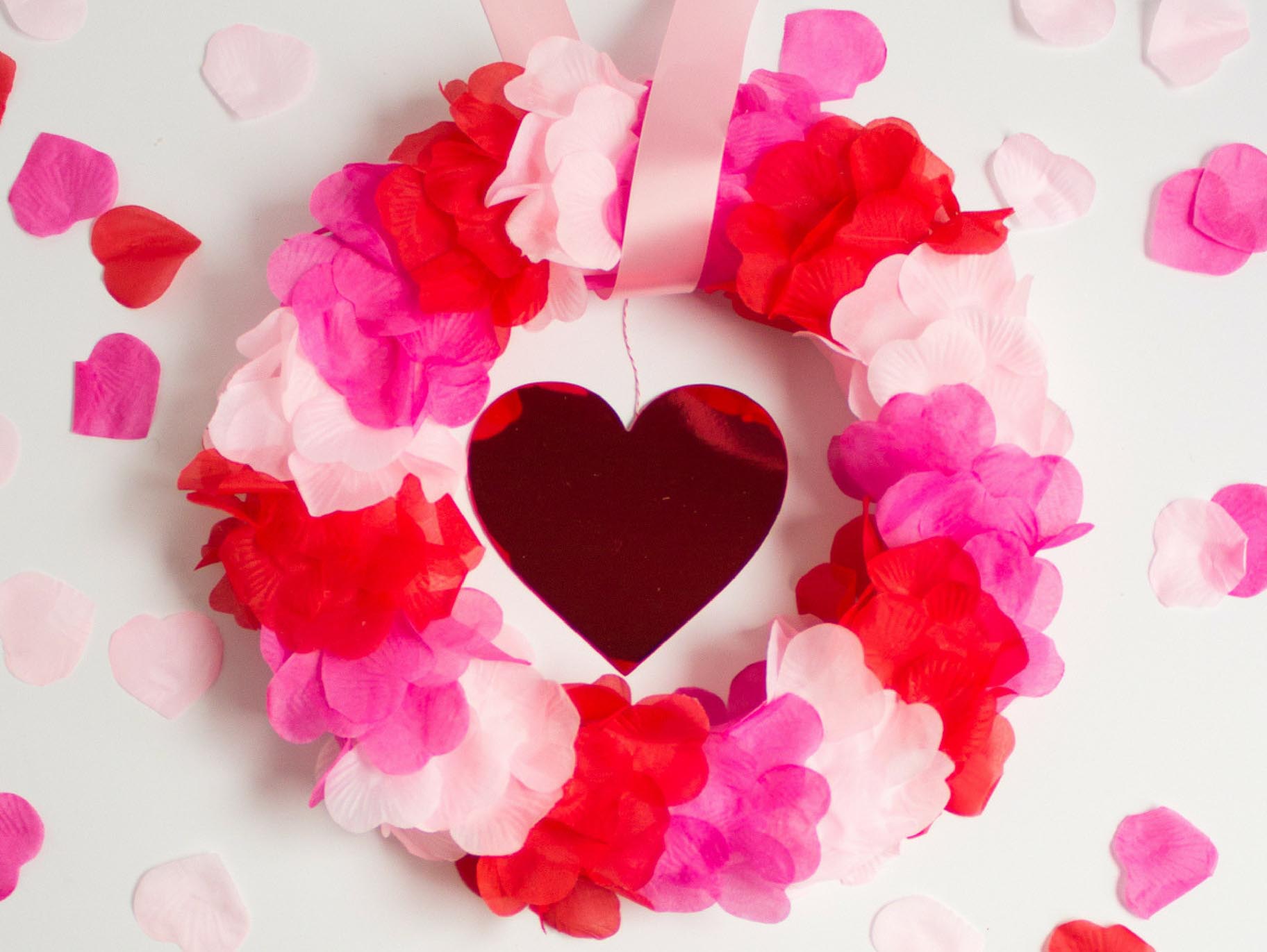 Shops XO Valentines Day ROSE WREATH